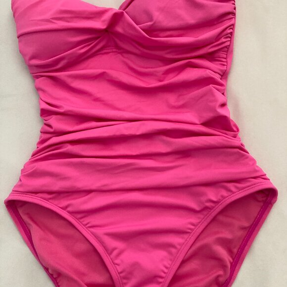 Lilly Pulitzer Flamenco one piece Plumeria Pink swimsuit  - size 6 - Picture 9 of 10